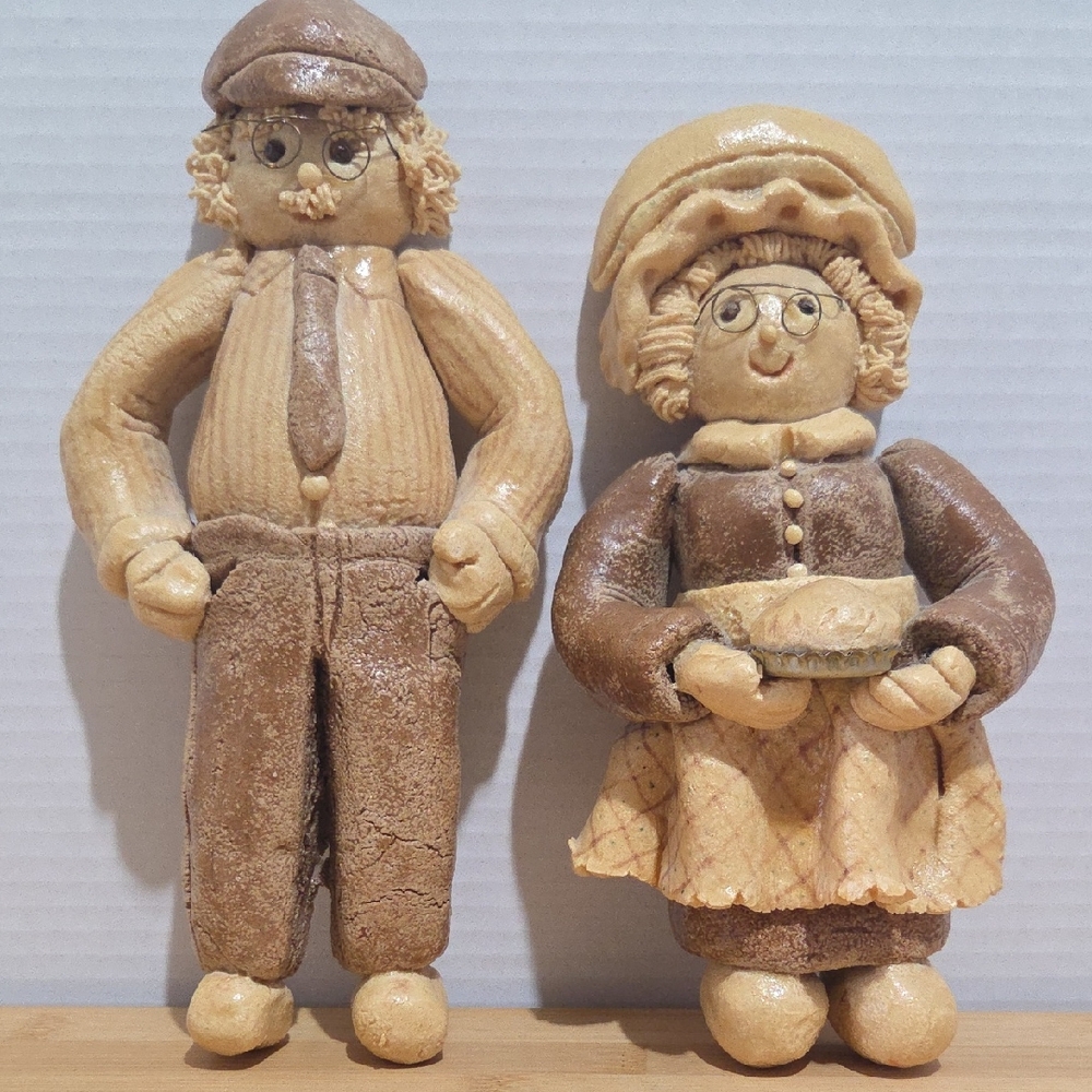 Vintage Saltdough  Couple  Wall Hanger Decor
